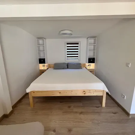 Olea Apartment *
