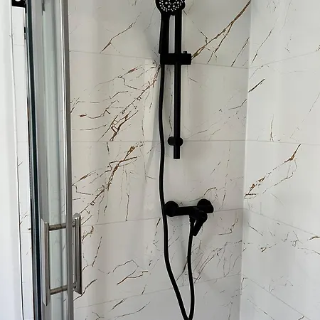 Olea Apartment *