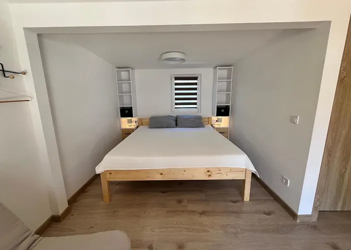 Olea Apartment *