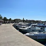 Olea * باكوشتاني